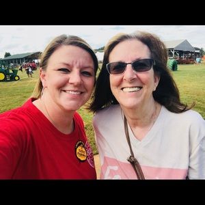 Meet your Posher, Edith